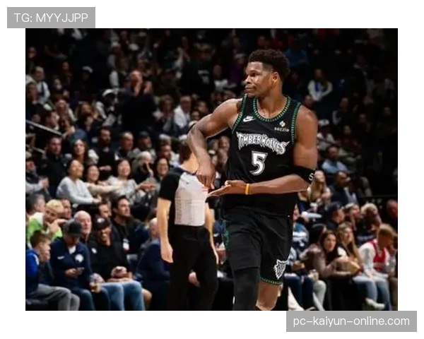 安东尼·爱德华兹与戈贝尔挡拆突分比上季打出更高效