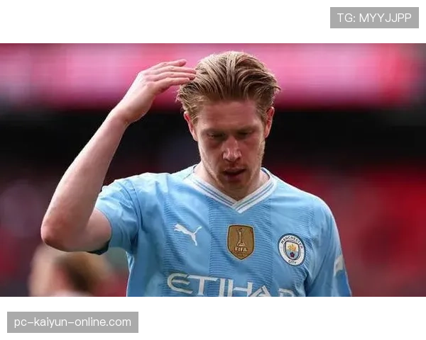 伊涅斯塔与莫德里奇：组织核心分化，前者更倚重短传渗透，后者倾向节奏调控