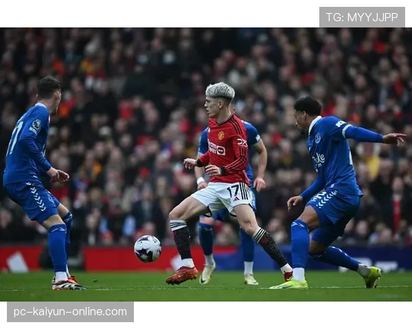 曼联排名回升背后结构性问题表现受限，是否对赛季走势形成制约